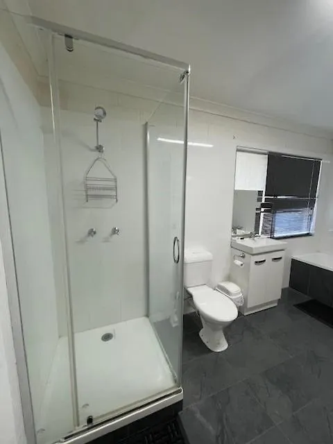 The Park Motel Charters Towers 3*,